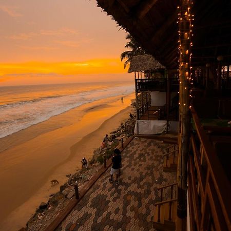 Black Beach Resort Varkala Buitenkant foto