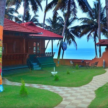 Black Beach Resort Varkala Buitenkant foto