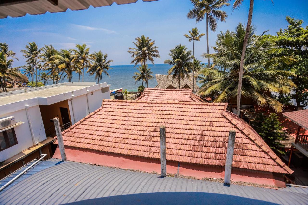 Black Beach Resort Varkala Buitenkant foto