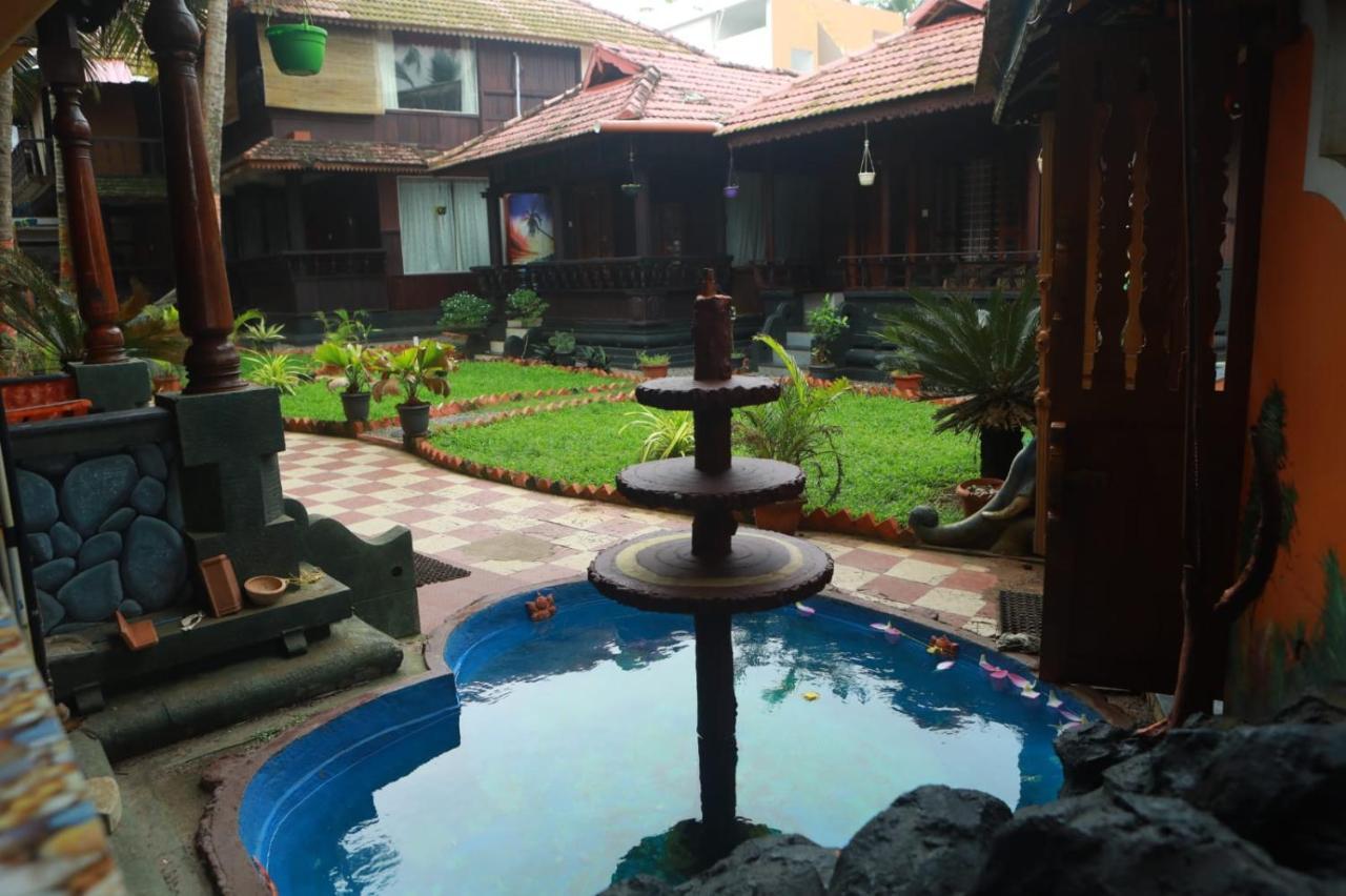 Black Beach Resort Varkala Buitenkant foto