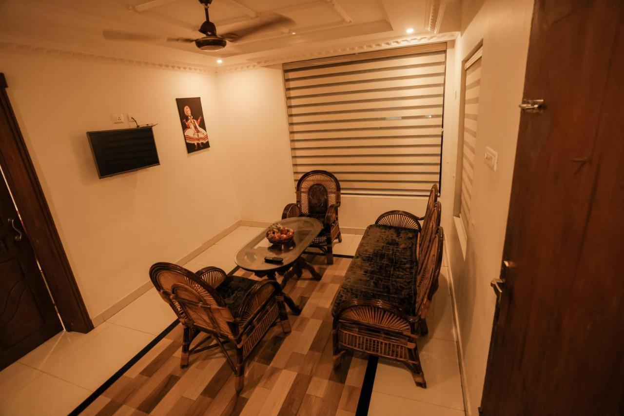 Black Beach Resort Varkala Buitenkant foto