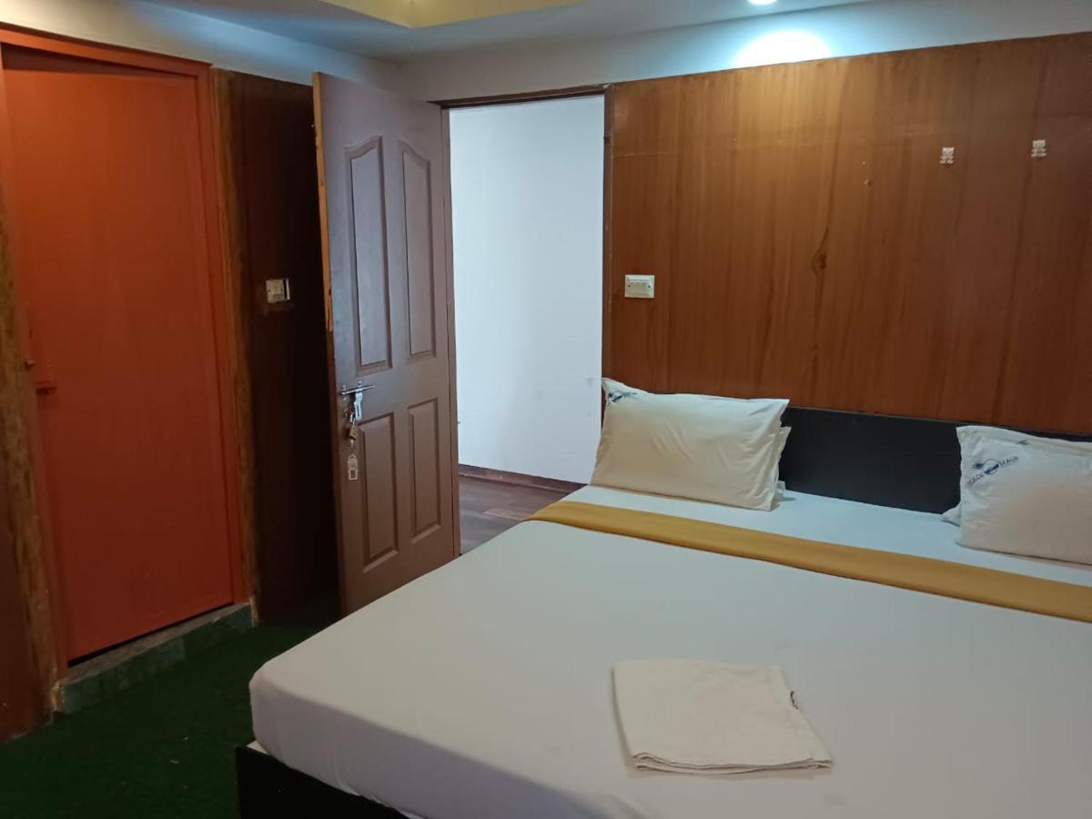 Black Beach Resort Varkala Buitenkant foto