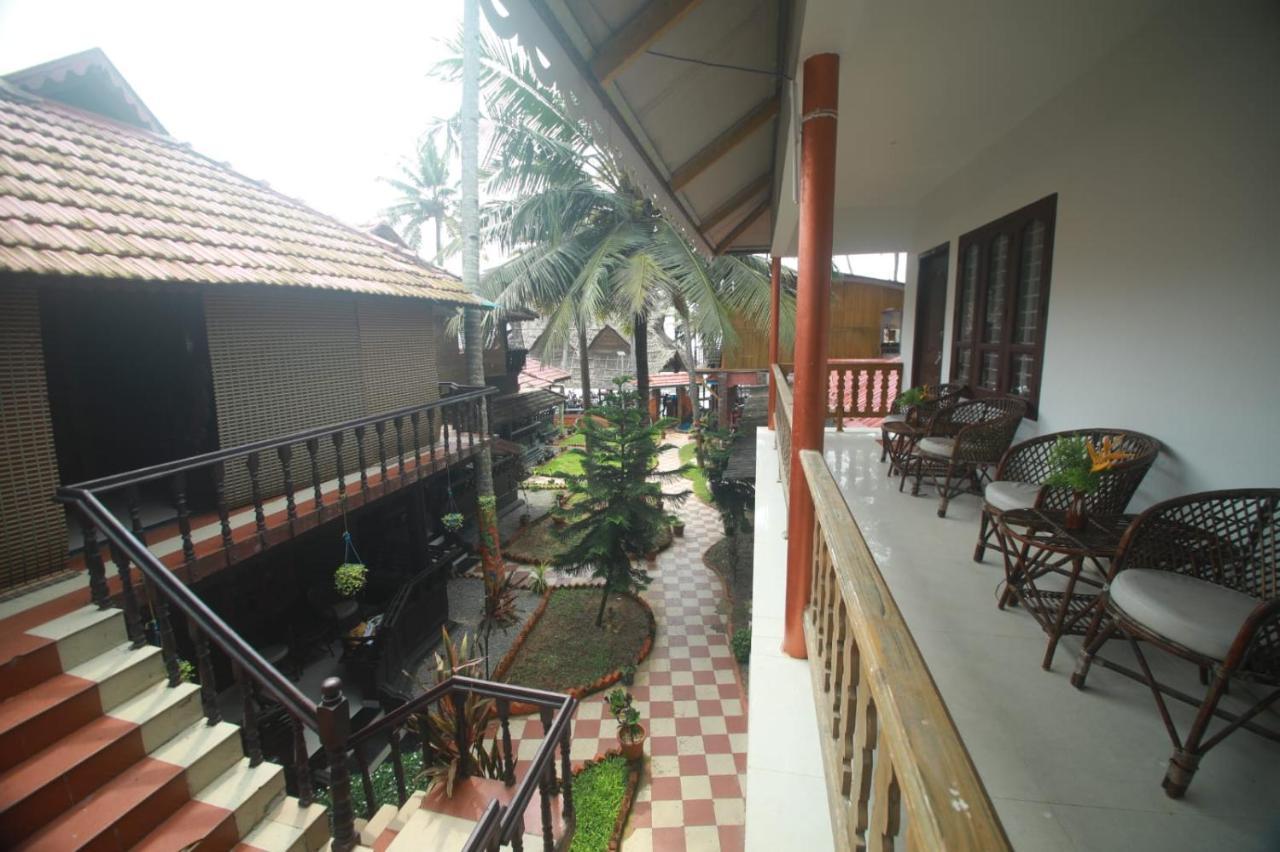 Black Beach Resort Varkala Buitenkant foto