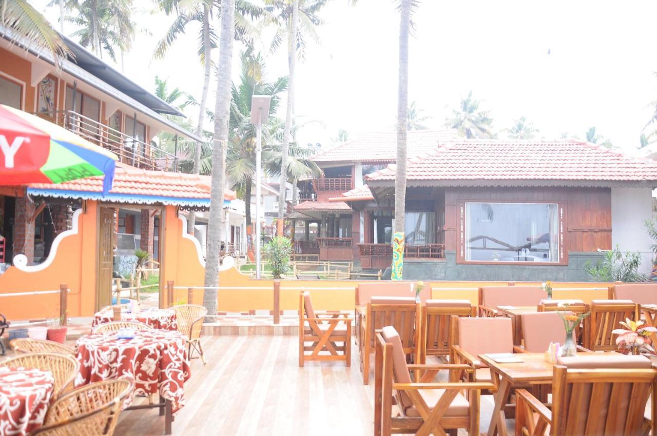 Black Beach Resort Varkala Buitenkant foto