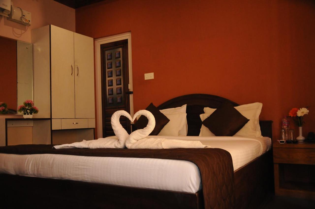 Black Beach Resort Varkala Buitenkant foto