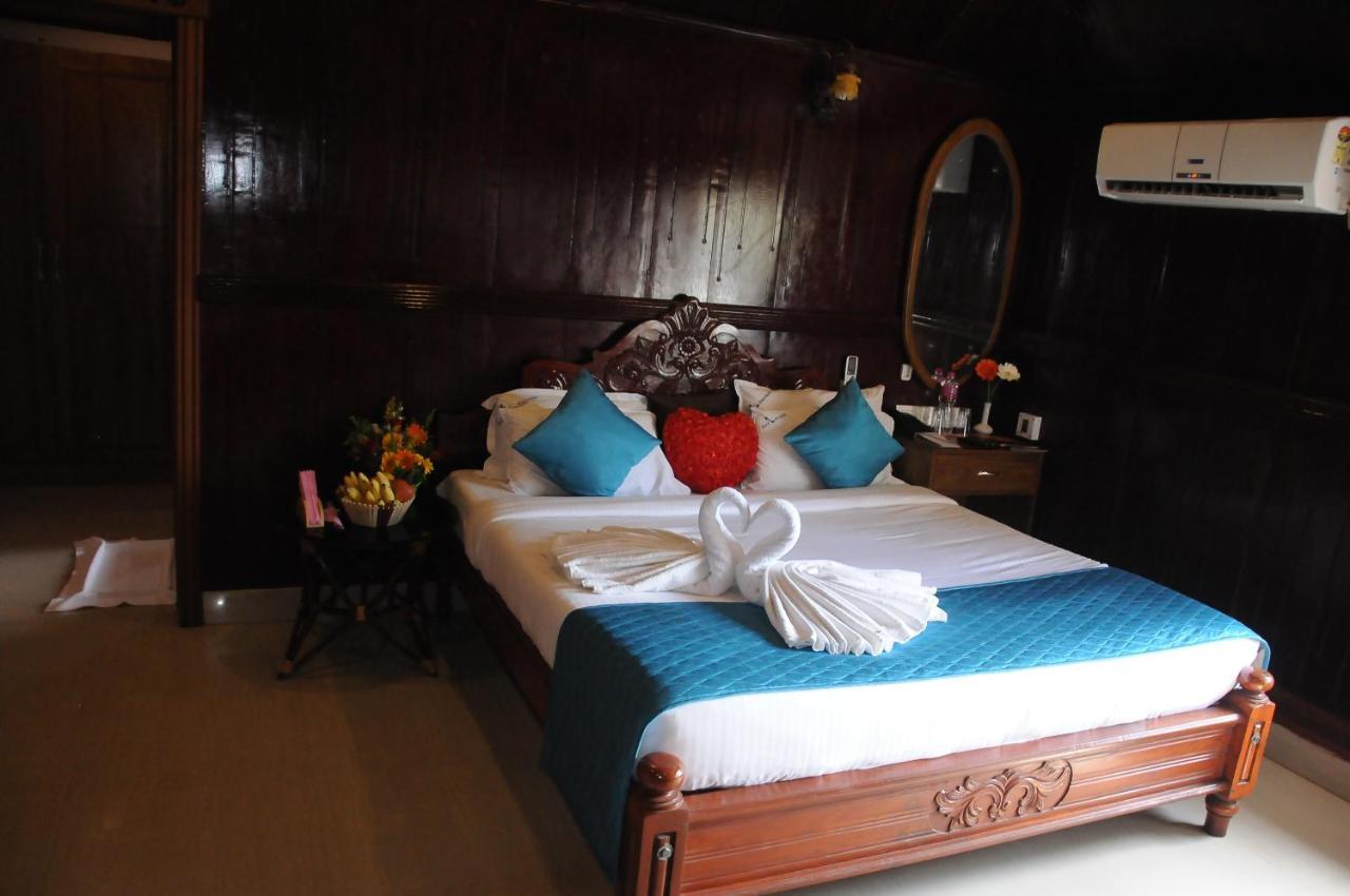 Black Beach Resort Varkala Buitenkant foto