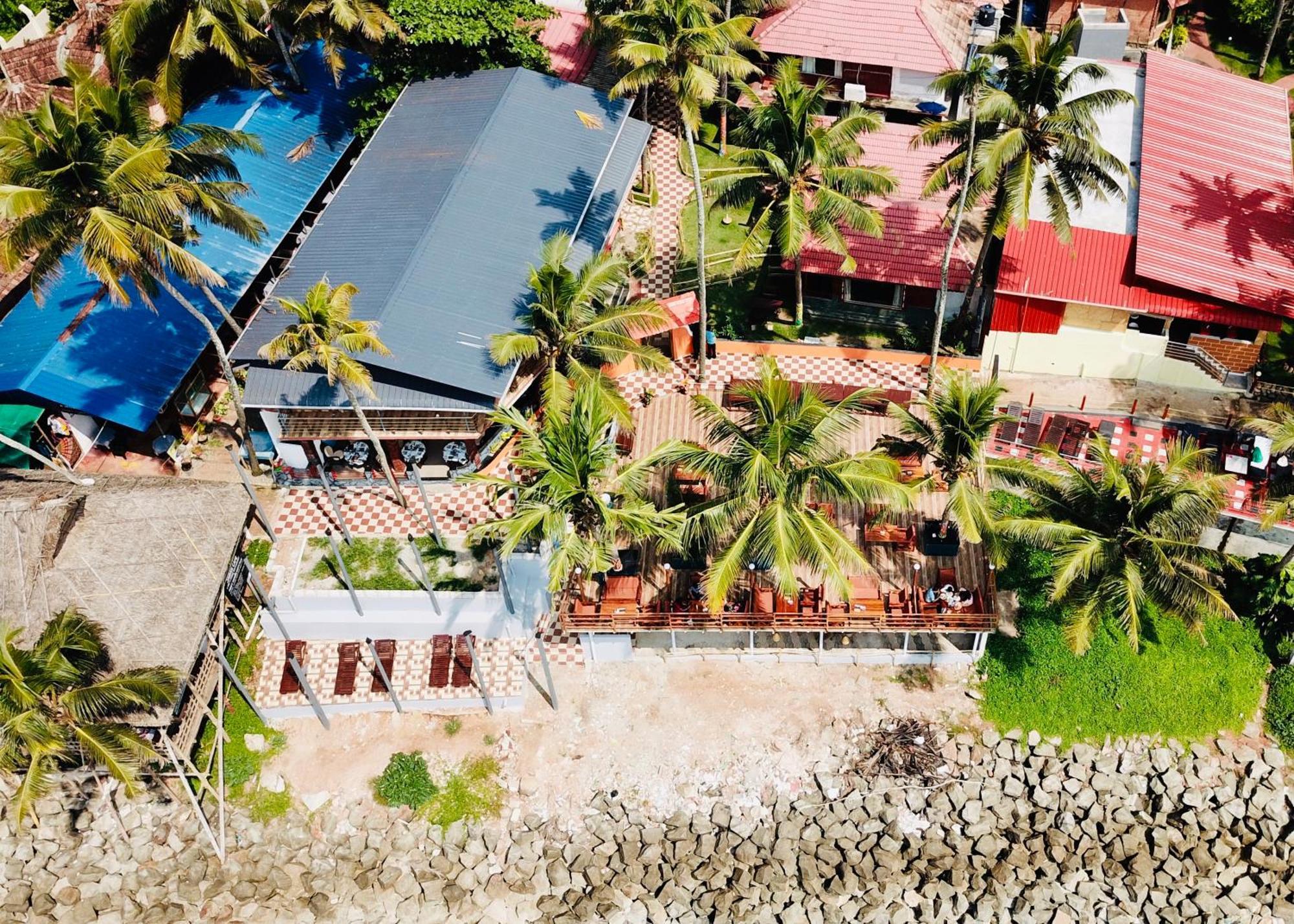 Black Beach Resort Varkala Buitenkant foto