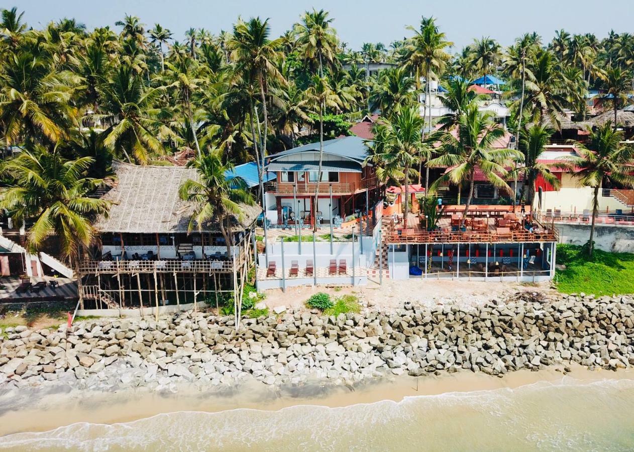 Black Beach Resort Varkala Buitenkant foto