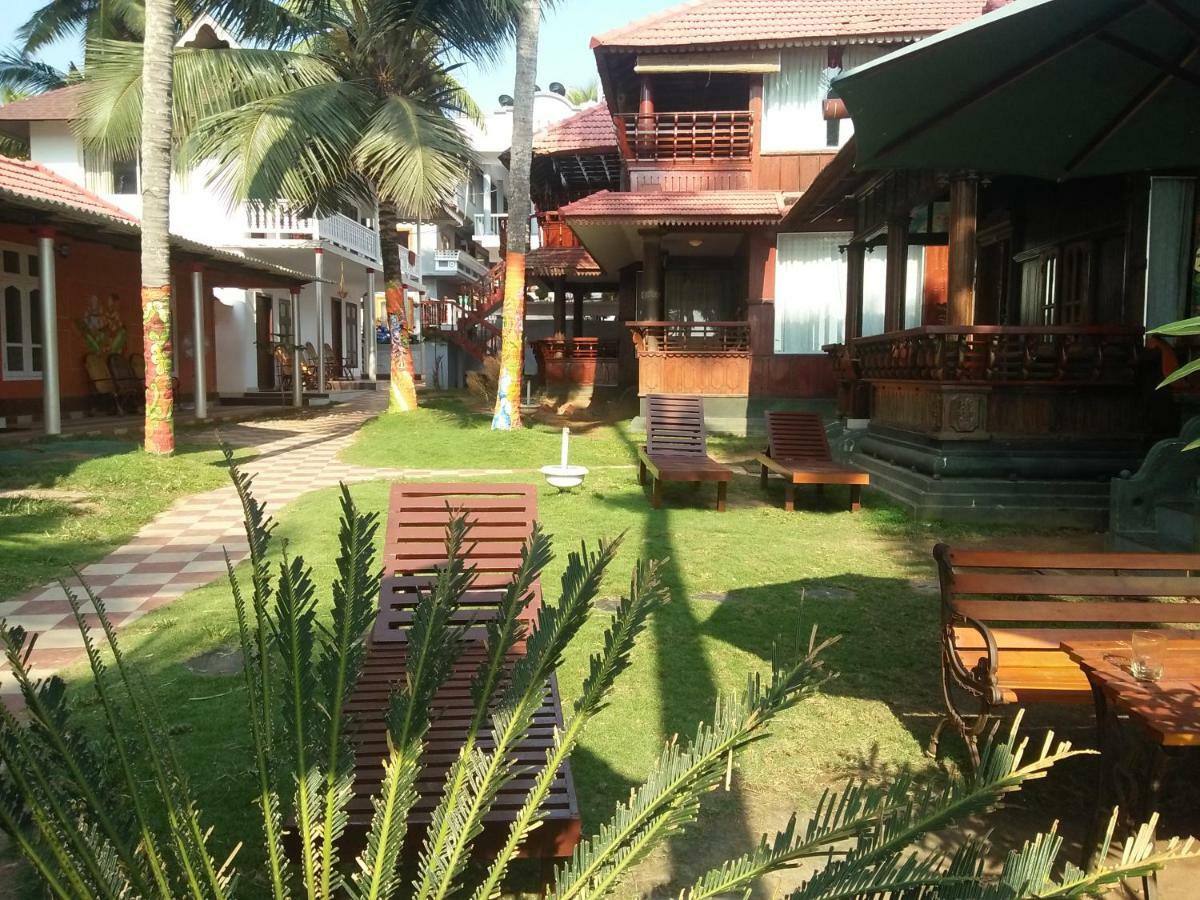 Black Beach Resort Varkala Buitenkant foto